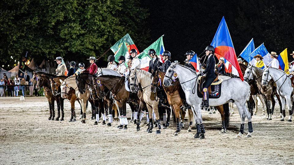 České juniorky debutovaly při mistrovství světa ve working equitation