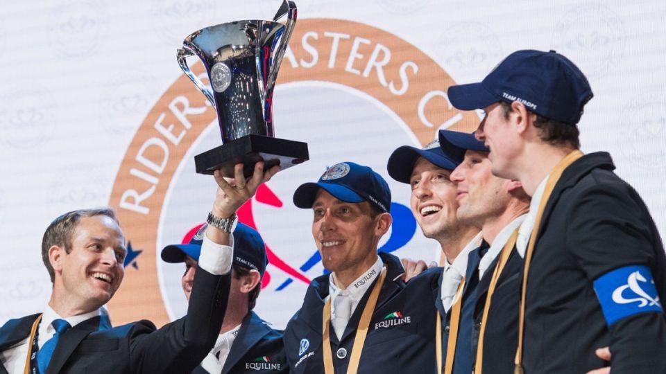 Američané sahali po výhře v Masters Cupu. Nakonec se radovala Evropa