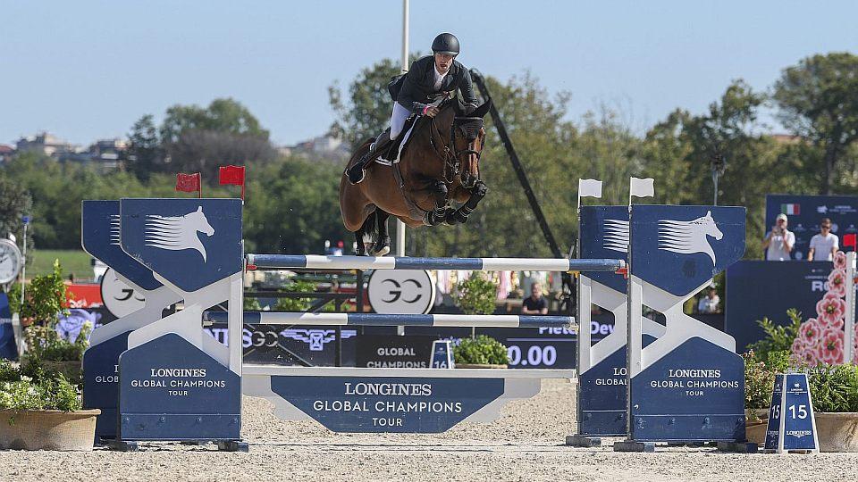 Třináctá zlatá vstupenka do LGCT Super Grand Prix patří Pieterovi Devosovi