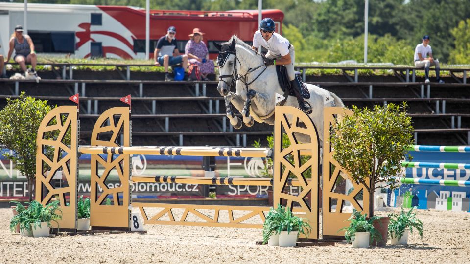 Herck vítězem čtvrtečního CSIYH v Olomouci. Dařilo se také Hruškovi