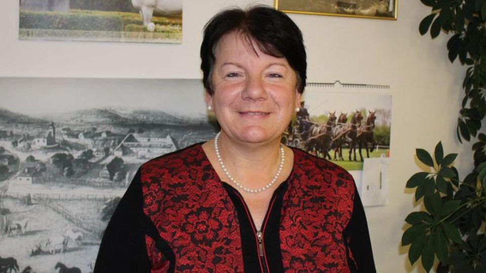 Lenka Gotthardová je ředitelkou školy v Kladrubech. Zatím na dobu určitou